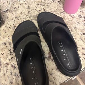 Reef Men’s Black Dual-Strap Slide Sandals